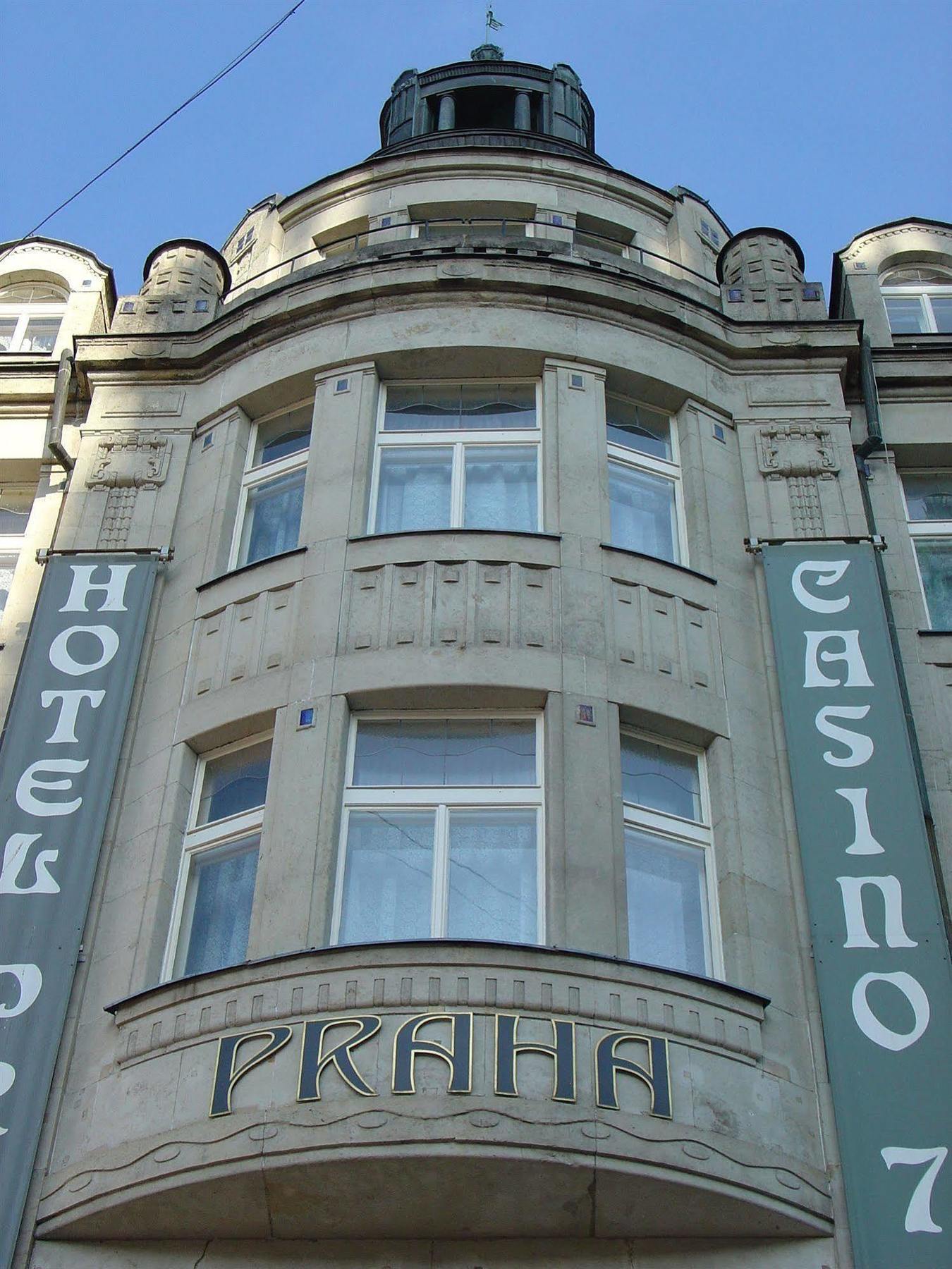 Hotel Praha Liberec Exterior photo